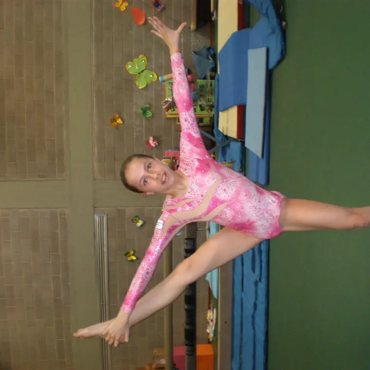 Allenamento di ginnastica artistica al Palasport di Foligno