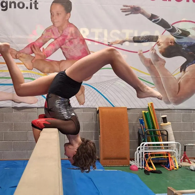Allenamento di ginnastica artistica all'A.S.D. Ginnastica Artistica Foligno